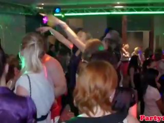 歐元 業餘 cocksucking 上 dancefloor