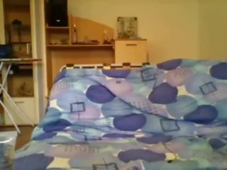 Indian British slattern Cam show 01 - HornySlutCams.com