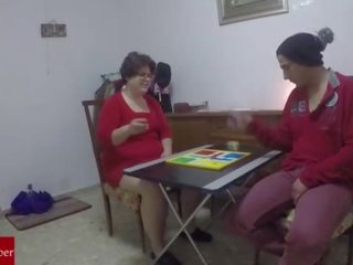 Jugando アル parchã­s: te como una y te meto ラ lengua 20 veces.gui029