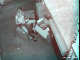 Hottie Has A splendid Orgasm 10 min after Masturbating