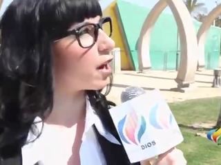 Harã­a 見よ que fuera por una historia - ザ· 非凡な テレビ reporter
