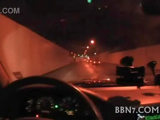 Пари в брой за публичен духане