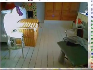 Camgirl має веселощі на sexydatingcams.com