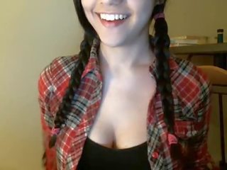 Find6.xyz exceptional beryl18 flashing boobs on live webcam