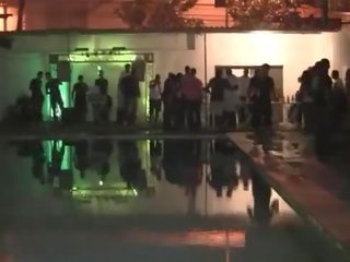 Bebeu, comeu bir festa