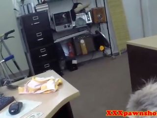 纹身 pawnee 业余 犁 在 pawnshop