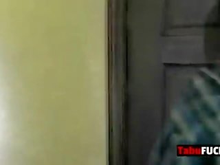 Stepdad rocks зашеметяващ брюнетка мажоретка stunner трудно