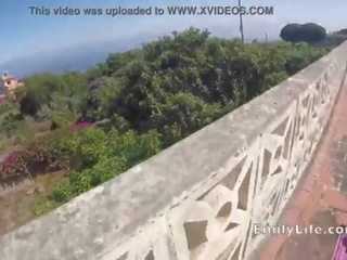 肛交 性别 上 该 国家 房子 terrace