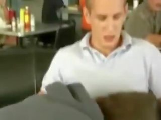 -restaurant 공공의 입