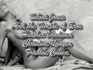 Urze vandeven & christine nguyen - biquíni jones