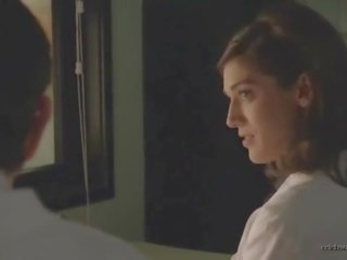 Lizzy caplan hanna 大厅 isabelle fuhrman 主人 性别 视频 s03e01-05 2015