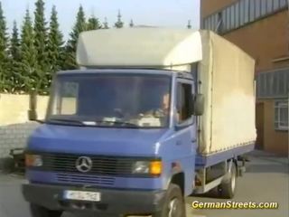 Picked jusqu'à allemand ado en doublepenetration