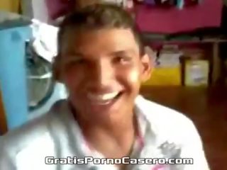 라 prima y 스와 뇌관 mov casero | 가야 buenos angulos graba 엘자 amigo