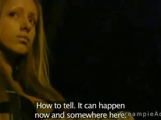 Uly emjekli blondinka fucked and creampied outdoors