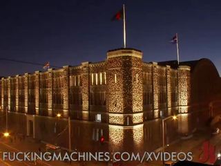 Sikiş machine in the crypt