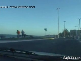 Бразилійка недосвідчена пара має гаряча для дорослих кліп в в машина - частина один