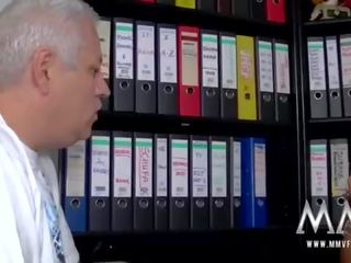 Mmv video the i rritur petra është the counsellour