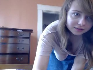 Mi hija desnuda por камера ан su cuarto
