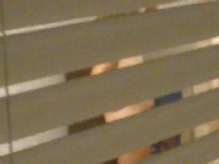 Syn spies na maminka