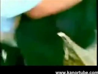 Tinira си classmate sa likod ng canteen.3gp