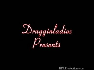 Toastee - 抽烟 物神 在 dragginladies