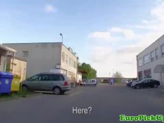 Євро сусідка відстій manhood на відкритому повітрі