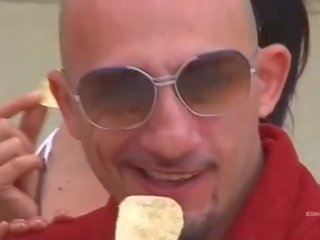 Segg rider mert egy szörny kakasok!