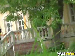 生產 房子 開放 的陰戶
