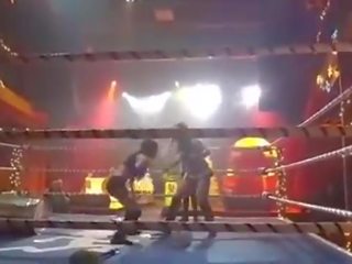 Jewells malone vs 布列塔尼 blake -hardcore match- jcw dec 18, 2015