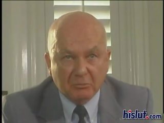 April dostał z monica
