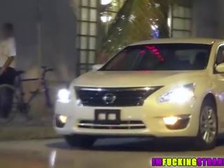 Hitch hiker 줄리 strikes 다시 그녀 잤어요 에이 낯선 사람 와 약 화려한 환상