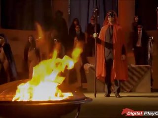 Abigail mac offers her amjagaz to the masked man for sikiş