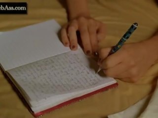 Ludivine sagnier в плавальний басейн 2003