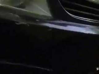 Stranded мършав тийн унищожен от whitezilla