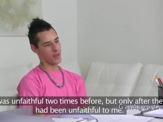 Žena činidlo wanking šachta na amatér kámo