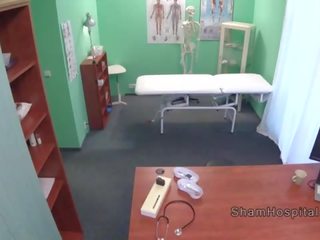 Künti saglyk practitioner records kirli clip with desirable patient