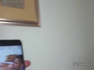Gjoksmadhe europiane amatore bjonde merr anale e pisët kapëse