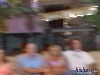 Zonjat që nevojë i vërtetë burra