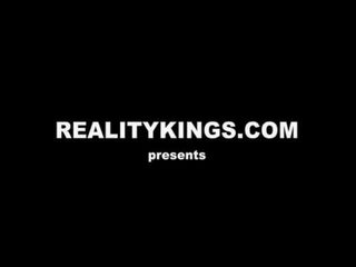 Sampling 一 厚 男 笔挺
