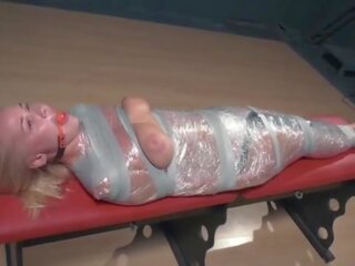Darina je multiple orgazme mumifikacija s magic wand 1