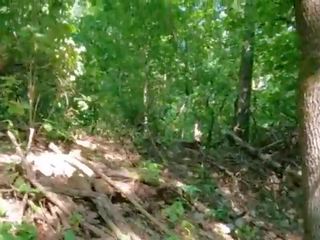 Мій друг leaves мені голий в в woods і я мати для отримати допоможіть від a чужий