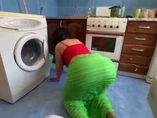 步 妈妈 毡 该 她的 通缉 xxx 电影 和 allowed 她的 到 他妈的 她的 屁股