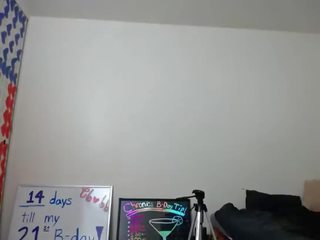 Amateur chroniclove squirting on live webcam - 6cam.biz