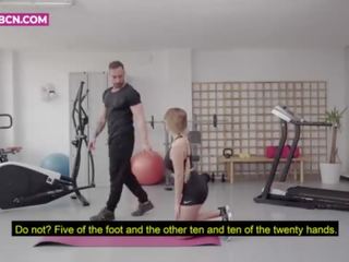 年轻 业余 拉丁 同 大 奶 和 一 大 屁股 他妈的 该 个人 trainer&period; 4k 英语 字幕