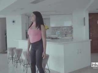 Escandalo 恩 peru 陈健波 venezolana ambulante