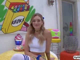 E etur mbushje stupendous bjonde charlotte sins lart me spermë