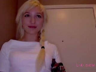 Teenager aldalan into lezbiýanka photoshoot kino düşmek