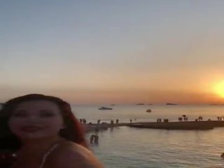 Clea gaultier 데 에이 quickie 권리 shortly 후 에이 파티 에 ibiza