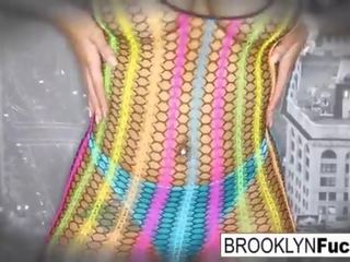 Sexybrooklyn dostane a zatížení na ji obrovský kozičky