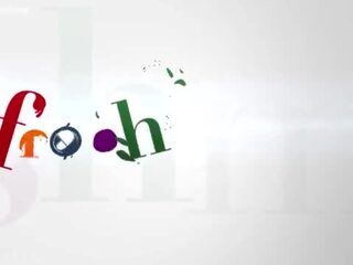 부드러운 트윈 크 도착 벌거 벗은